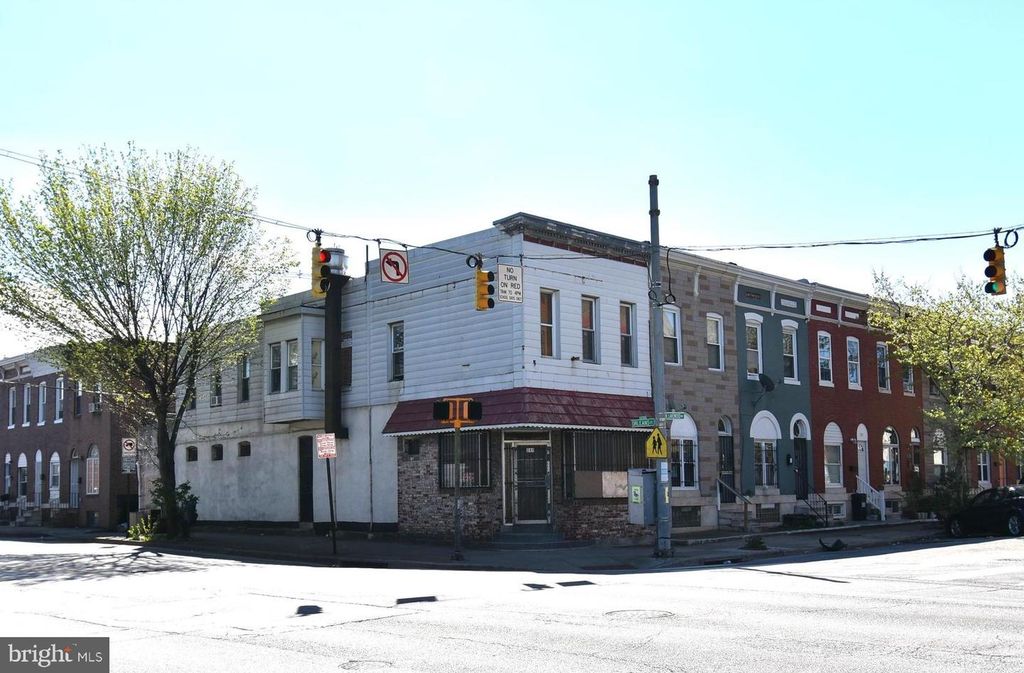 Image 1 of property listing at 241 N LAKEWOOD AVE, Baltimore, MD 21224