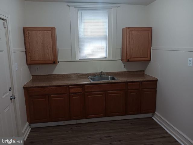 2309 UPLAND ST, Chester, PA 19013