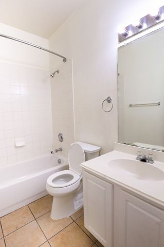3921 Summerhill Lane, Fort Worth, TX 76244