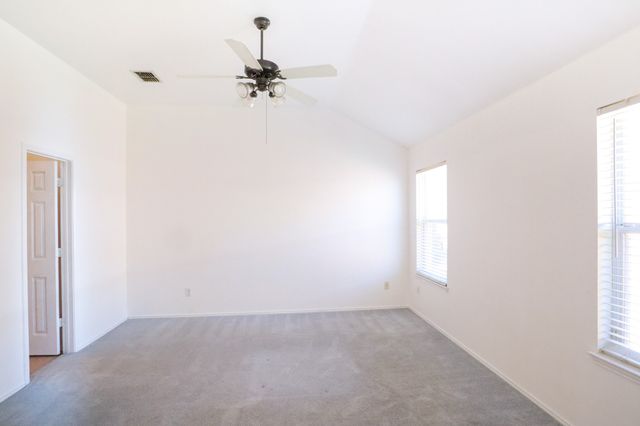 3921 Summerhill Lane, Fort Worth, TX 76244