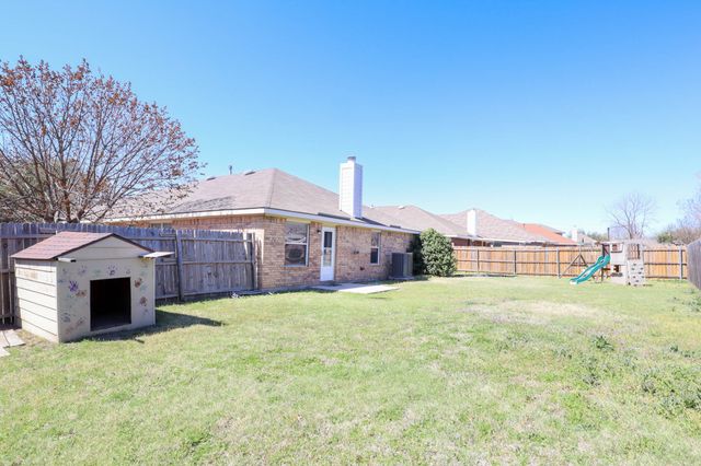 3921 Summerhill Lane, Fort Worth, TX 76244