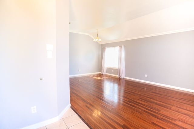 3921 Summerhill Lane, Fort Worth, TX 76244