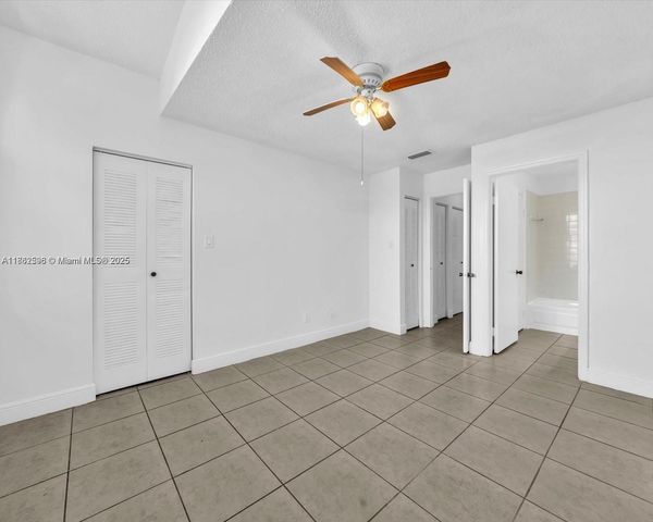 15770 SW 106th Ter 303, Miami, FL 33196
