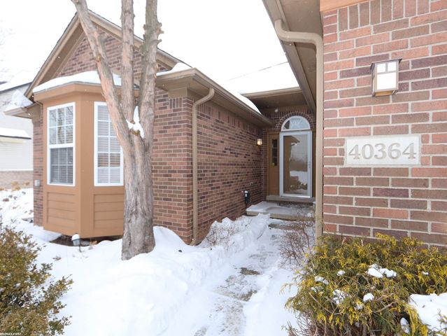 40364 Long Horn Drive, Sterling Heights, MI 48313