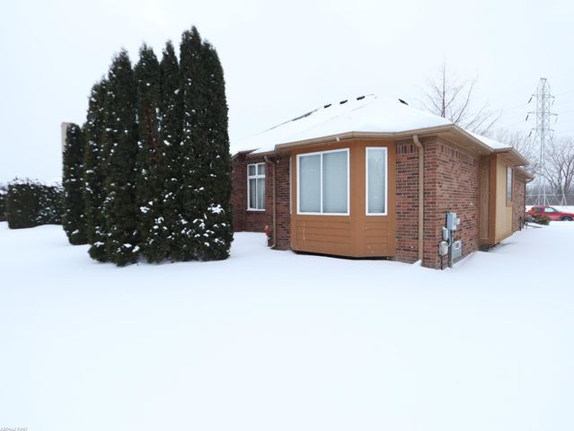 40364 Long Horn Drive, Sterling Heights, MI 48313