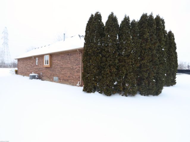 40364 Long Horn Drive, Sterling Heights, MI 48313