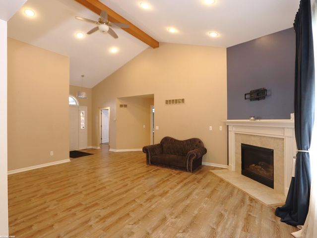 40364 Long Horn Drive, Sterling Heights, MI 48313