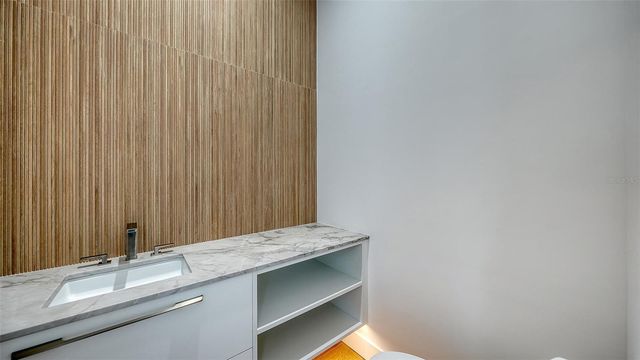 6489 GULFSIDE ROAD, Longboat Key, FL 34228