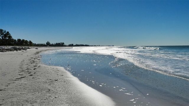6489 GULFSIDE ROAD, Longboat Key, FL 34228