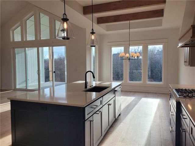 11519 S Sunray Drive, Olathe, KS 66061