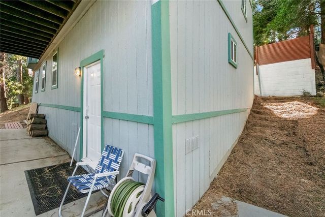 24622 Bernard, Crestline, CA 92325