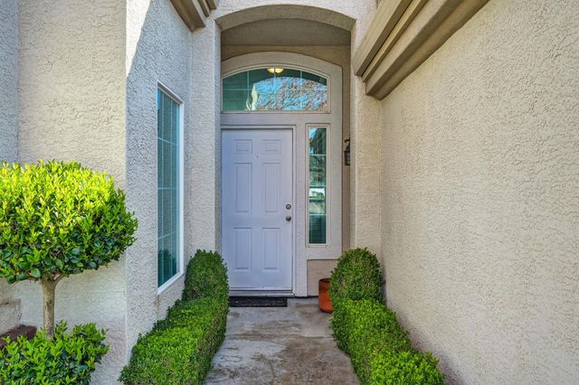 8897 Carmel Plaza Way, Elk Grove, CA 95758