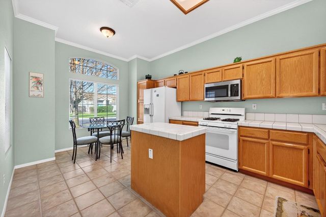 8897 Carmel Plaza Way, Elk Grove, CA 95758