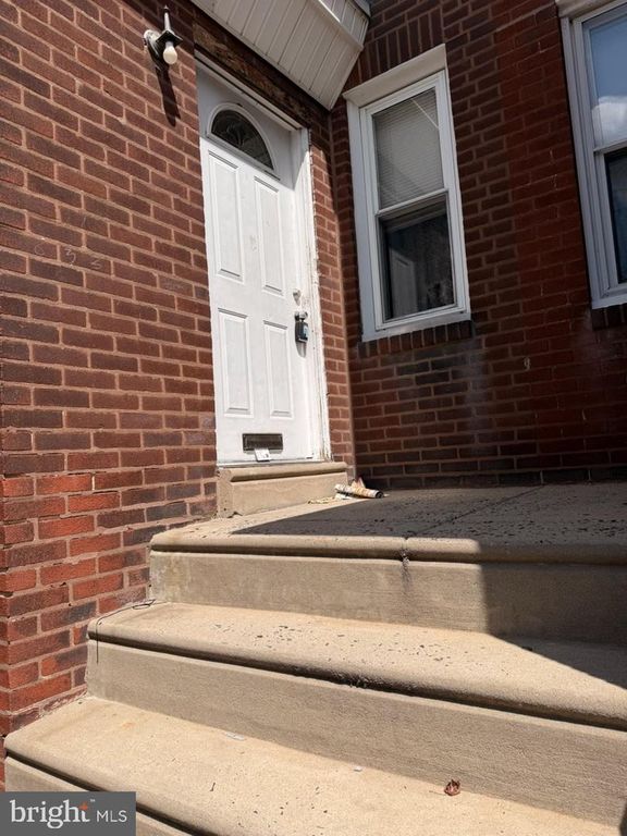 633 BRILL ST, PHILADELPHIA, PA 19120 — photo 2