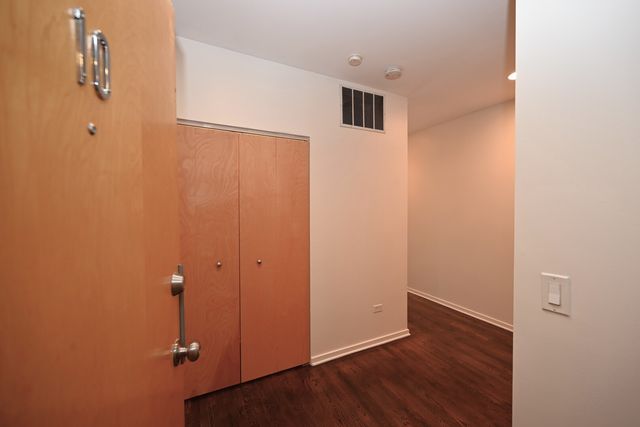 1849 W NORTH Avenue 10, Chicago, IL 60622