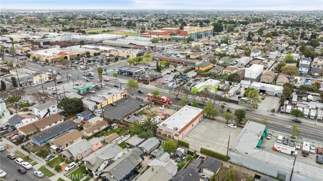 235 E Manchester Avenue, Los Angeles, CA 90003