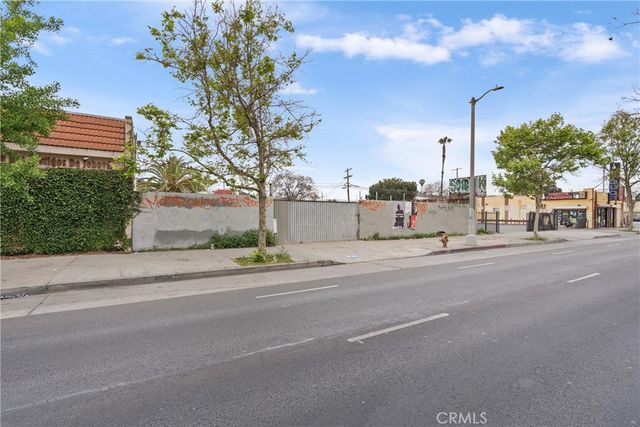 235 E Manchester Avenue, Los Angeles, CA 90003