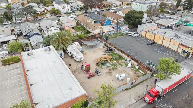 235 E Manchester Avenue, Los Angeles, CA 90003