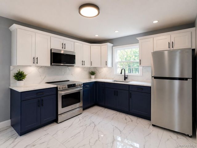 104 Phoenix Street, Hempstead, NY 11550