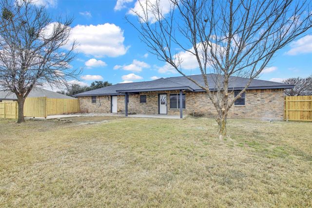 131 Meadow Valley LOOP, Jarrell, TX 76537