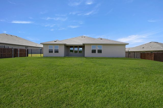2637 River Bank Drive, Burleson, TX 76028