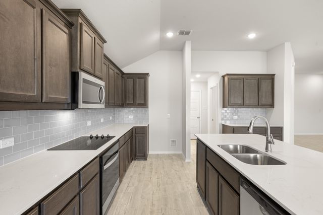 2637 River Bank Drive, Burleson, TX 76028