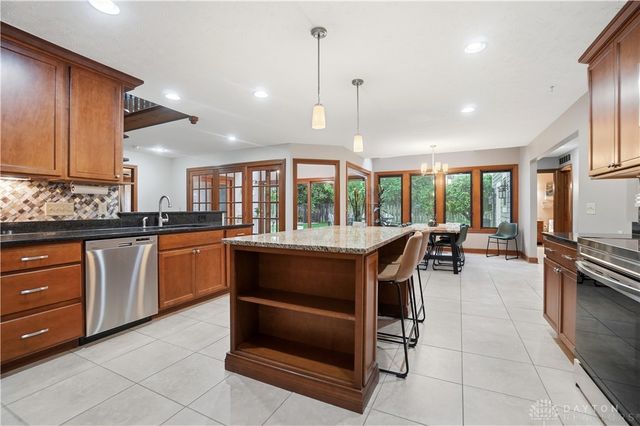 10483 Stream Park Court, Washington Twp, OH 45458