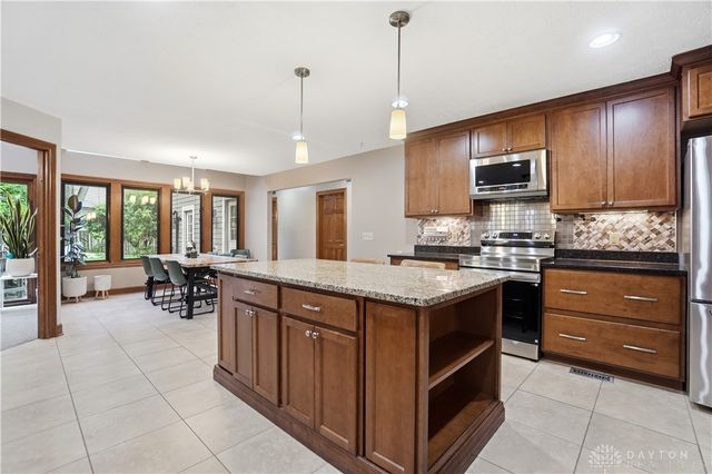 10483 Stream Park Court, Washington Twp, OH 45458