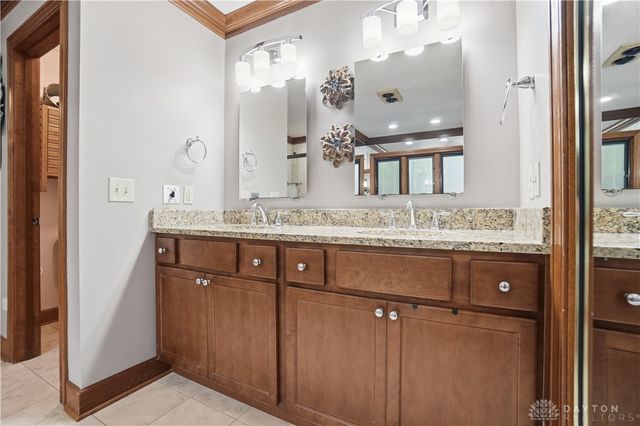 10483 Stream Park Court, Washington Twp, OH 45458
