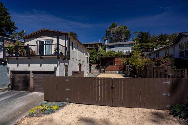 523 The Alameda, El Granada, CA 94018