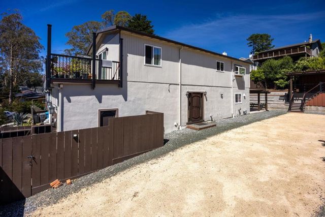 523 The Alameda, El Granada, CA 94018