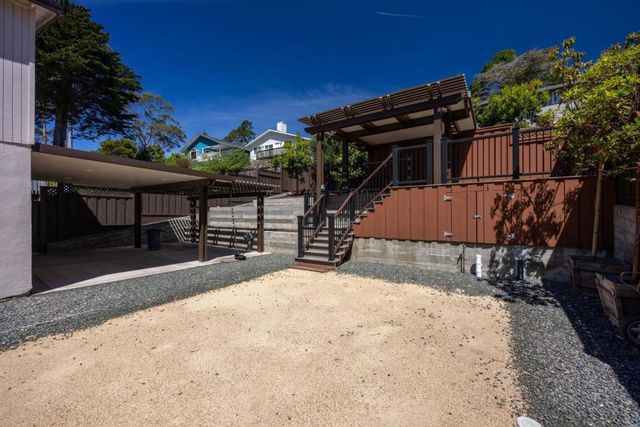 523 The Alameda, El Granada, CA 94018
