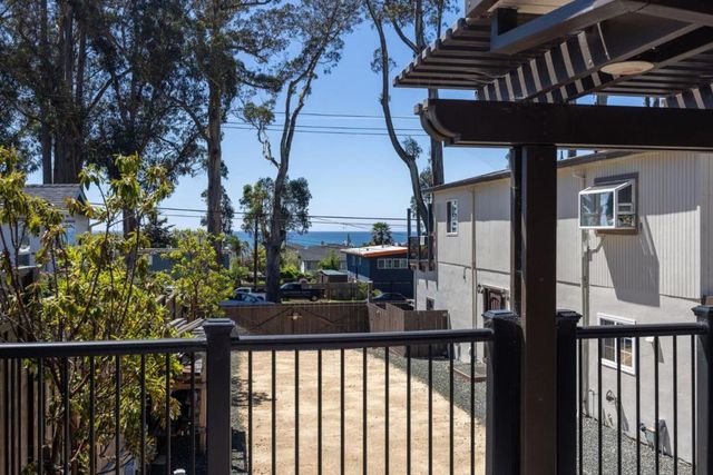 523 The Alameda, El Granada, CA 94018