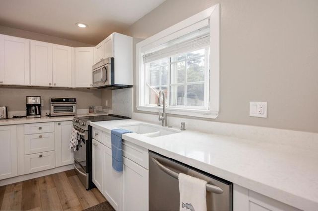 523 The Alameda, El Granada, CA 94018