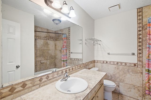 1526 W Bankhead, Weatherford, TX 76086