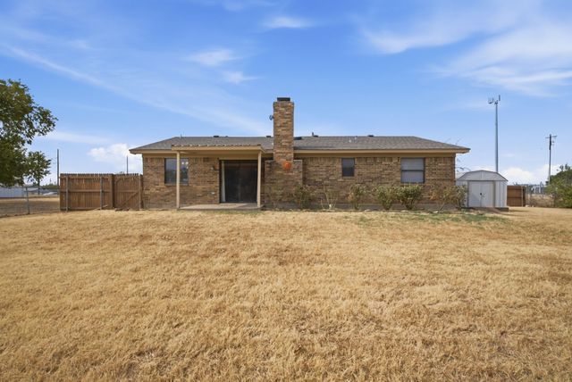 1526 W Bankhead, Weatherford, TX 76086