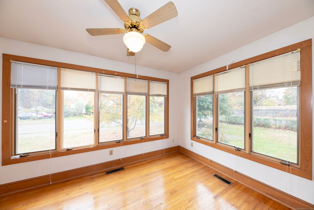 1129 North Colony Road, Meriden, CT 06450