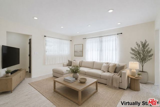 10539 Samoa Avenue, Los Angeles, CA 91042