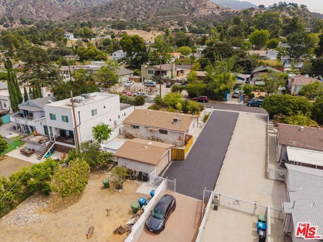 10539 Samoa Avenue, Los Angeles, CA 91042