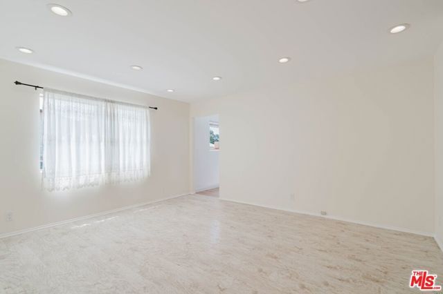 10539 Samoa Avenue, Los Angeles, CA 91042
