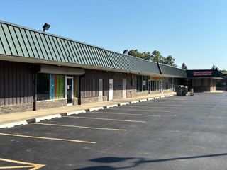 8517 S 88th Avenue, Justice, IL 60458