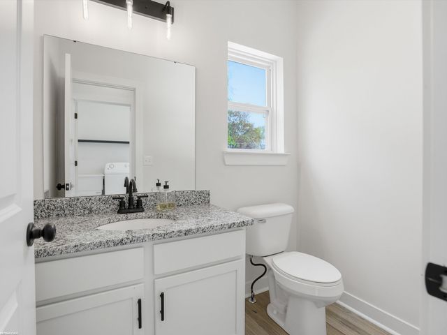 21719 Elizabeth Street, St Clair Shores, MI 48080