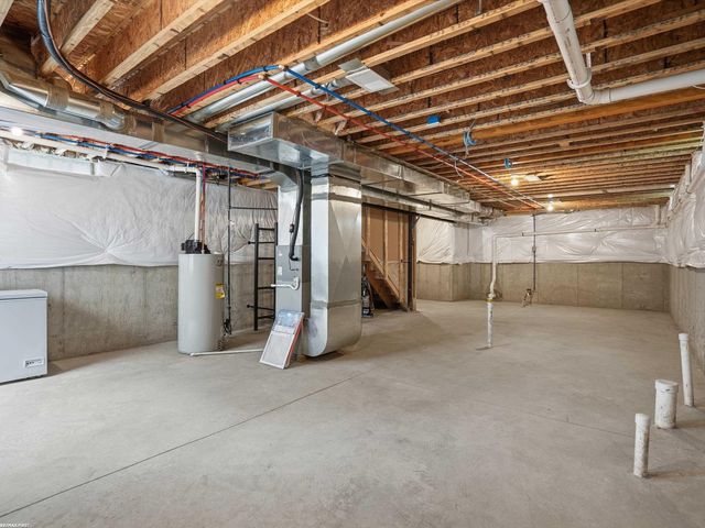 21719 Elizabeth Street, St Clair Shores, MI 48080