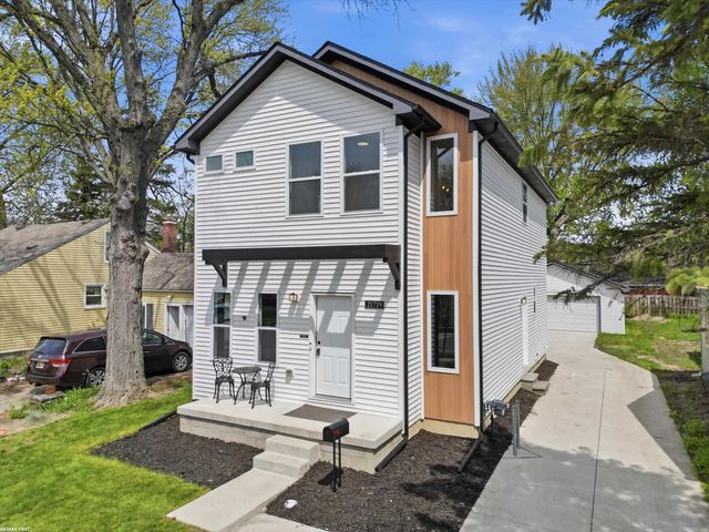 21719 Elizabeth Street, St Clair Shores, MI 48080