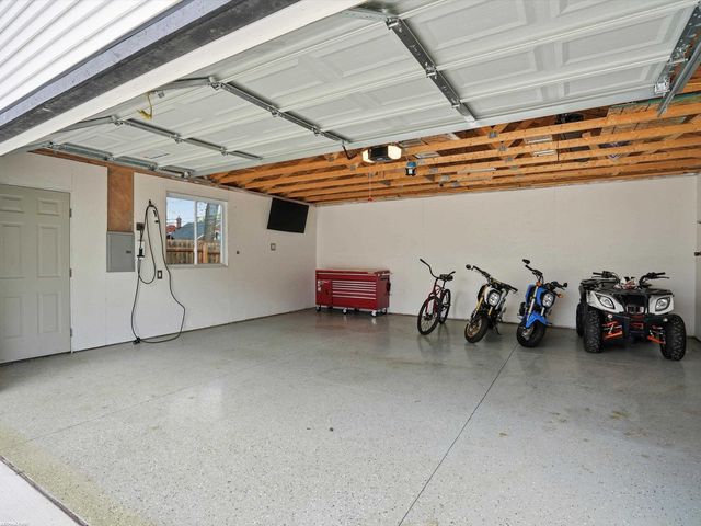 21719 Elizabeth Street, St Clair Shores, MI 48080