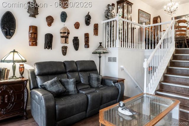50119 Harding Street, Canton, MI 48188