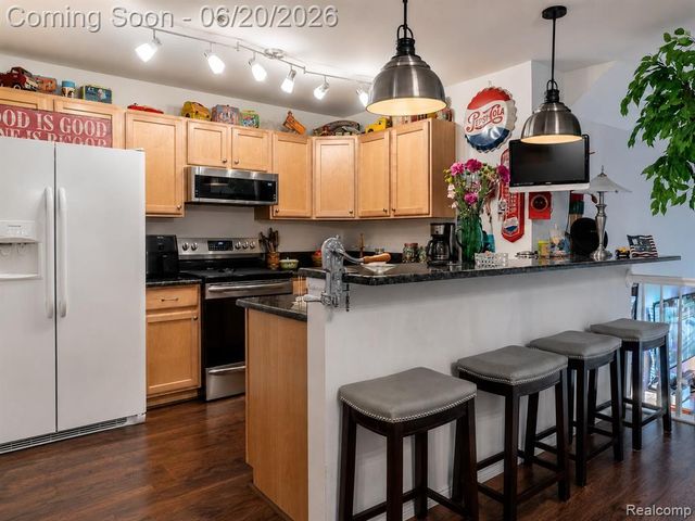 50119 Harding Street, Canton, MI 48188
