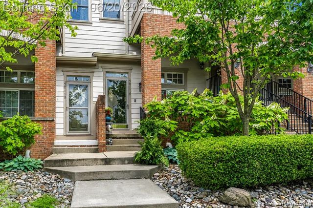 50119 Harding Street, Canton, MI 48188