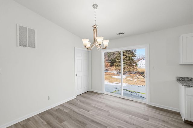 522 Oxford Road, Kingsford Heights, IN 46346