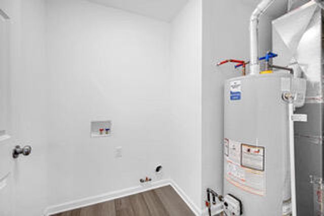 522 Oxford Road, Kingsford Heights, IN 46346